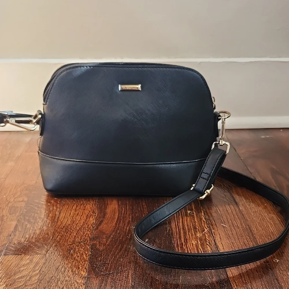 Elegant Black Crossbody Bag